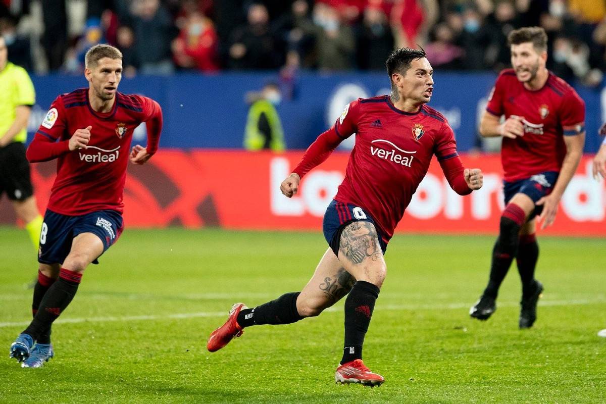 开元体育-包含格兰纳达横扫奥萨苏纳，展现超强实力的词条